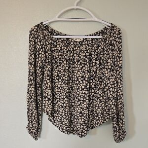 Billabong | | Black Floral Cropped Cottage Core Top Size Small